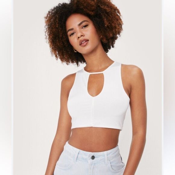 NASTY GAL CREAM CROP TOP - Picture 4 of 13